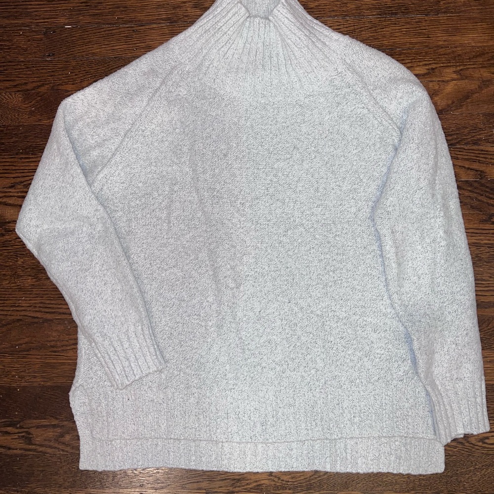 Light grey turtle neck sweater